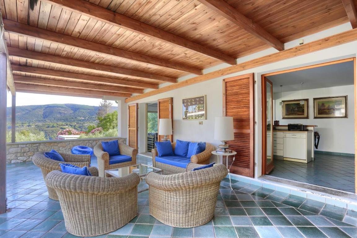 Residence Les Oliviers Porto Azzurro Exterior photo