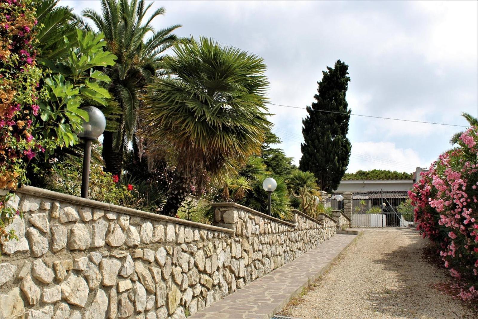 Residence Les Oliviers Porto Azzurro Exterior photo